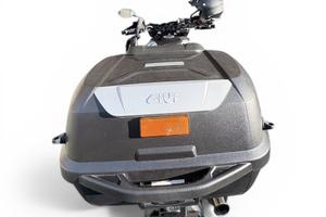 Bauletto Givi con piastra Monolock