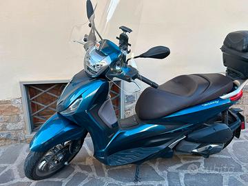 Piaggio BEVERLY  300  HPE  del  2022