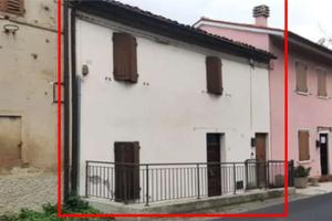 Porzione di casa a Cartoceto (PU)