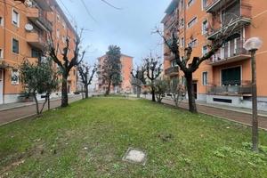 Appartamento trilocale a Milano zona Lorenteggio
