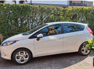 Ford fiesta 5p 95 cv automatica