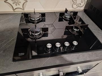 Piano Cottura Gas di Design Beko vetro nero