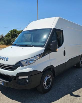 IVECO Daily 35S12V 2.3 HPT L3H2 Furgone Passo 35