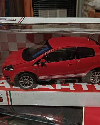modellino Fiat. Abarth scala 1:24