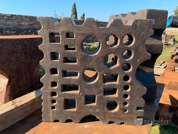 Grossa chiodaia 45x45 incudine fabbro