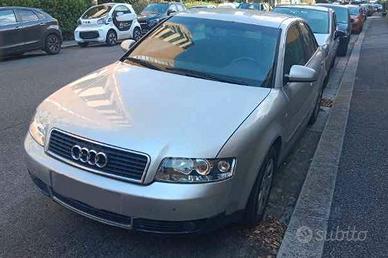 AUDI A4 2ª serie - 2003