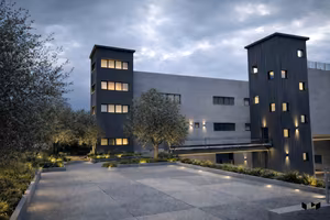 Grande Capannone su due livelli