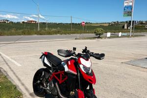 DUCATI HYPERMOTARD 950