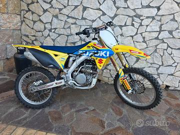 Suzuki RM-Z 250 (2011) – Iniezione 4T8