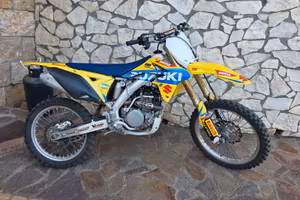 Suzuki RM-Z 250 (2011) – Iniezione 4T8