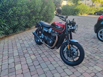 Triumph Speed Twin 1200