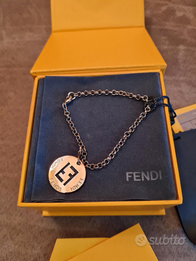 Bracciale fendi outlet con iniziale