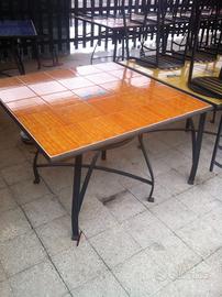 Tavolo  sedie in inferro