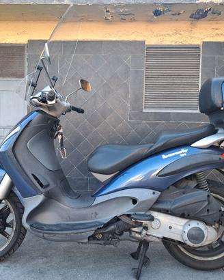Beverly 200 Anno 2003 per poco utilizzo