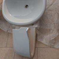 lavandino ceramica con copri tubo ideal standard