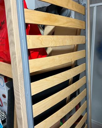 Materasso e letto singolo con ruote