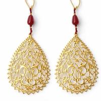 Orecchini con pietra dura