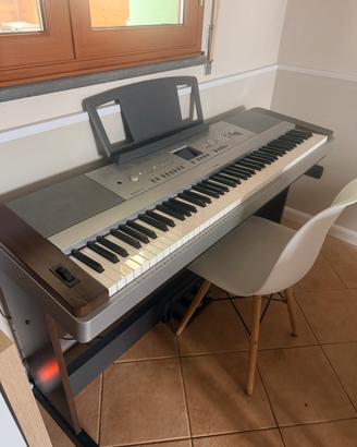 Yamaha DGX-640 Pianoforte Digitale