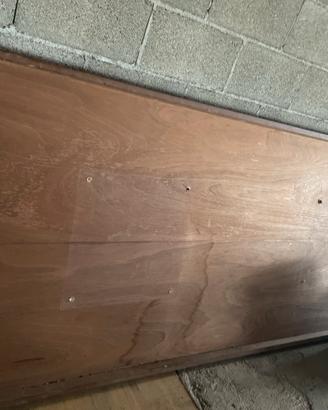 Grande tavolo in legno