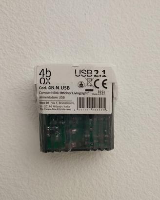 Modulo 4box presa usb BTicino Living Light