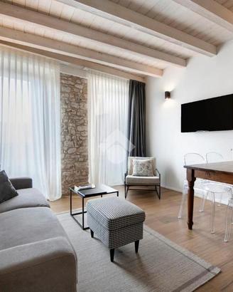 2 LOCALI A TIGNALE