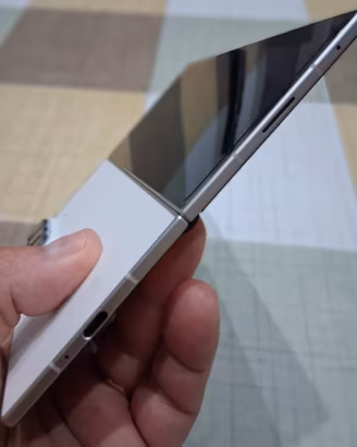 Samsung Z Fold 8 Ultra 
