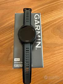 Garmin Forerunner 165 orologio