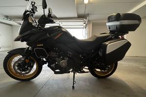 Suzuki V-Strom 650 XT praticamente nuova
