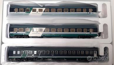 ACME 55364 SET DI 3 CARROZZE CUCCETTE UIC-X