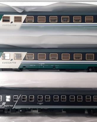 ACME 55364 SET DI 3 CARROZZE CUCCETTE UIC-X