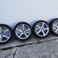 Cerchi in lega 16 peugeot più gomme invernali