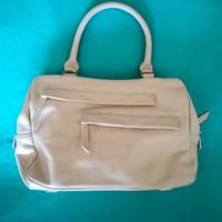 borsetta in pelle nuova