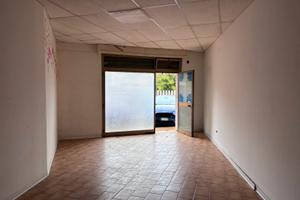 PE 120 Locale commerciale Pescara colli