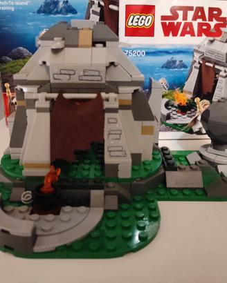 LEGO Star Wars 75200 Addestramento Ad Ahch To Isla