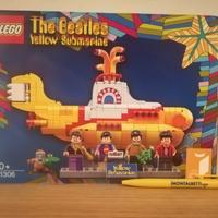 LEGO yellow submarine 21306 MISB 