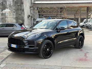 PORSCHE Macan 2.0
