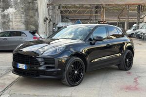 PORSCHE Macan 2.0
