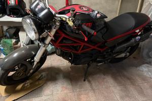 Duucati monster 2001 900ie