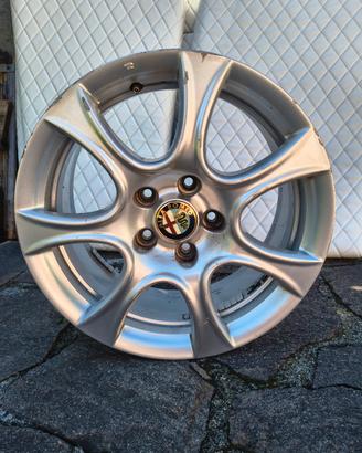 set 4 cerchi Alfa Romeo da 16'