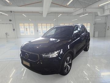 VOLVO XC40 D3 GEARTRONIC MOMENTUM SUV