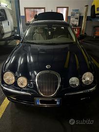 Jaguar S-TYPE