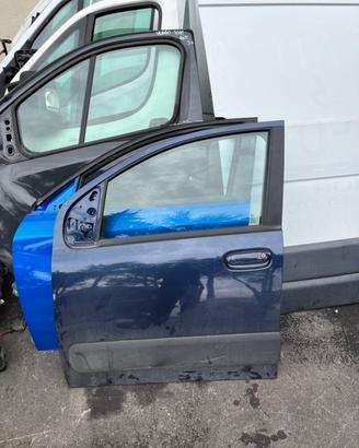 Porta anteriore e posteriore Fiat Panda 2018
