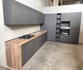 Cucina ADATTABILE NUOVA fine serie