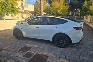 Tesla Model Y Performance AWD – 03/2024 45.000 km