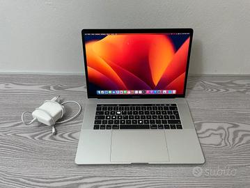 MacBook Pro 15 pollici anno 2017 apple laptop pc
