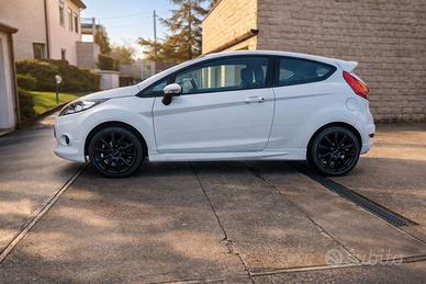 Ford Fiesta 1.2 Sport – Look Cattivo, Perfetta per