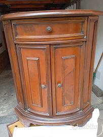 mobile angolare 