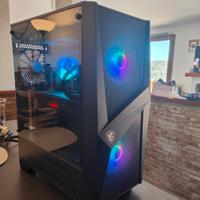 PC fisso gaming più monitor e casse 