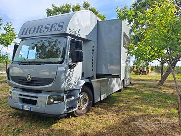 Camion trasporto cavalli