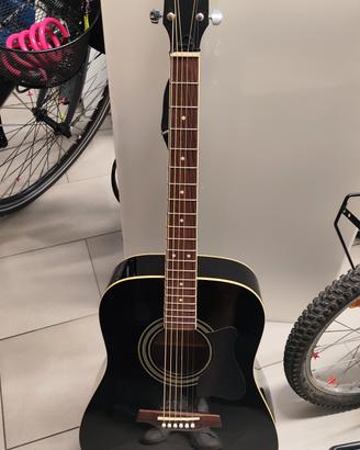 Chitarra acustica 